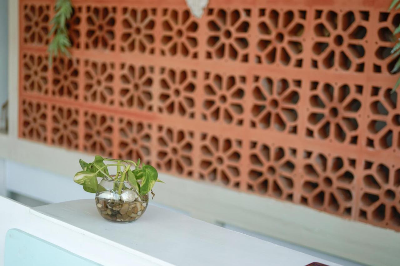 Bajo Bunkhouse Hostel Labuan Bajo Εξωτερικό φωτογραφία